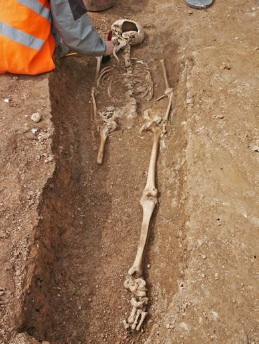 Image: Burial of amputee - excavation by Exeter Archaeology 